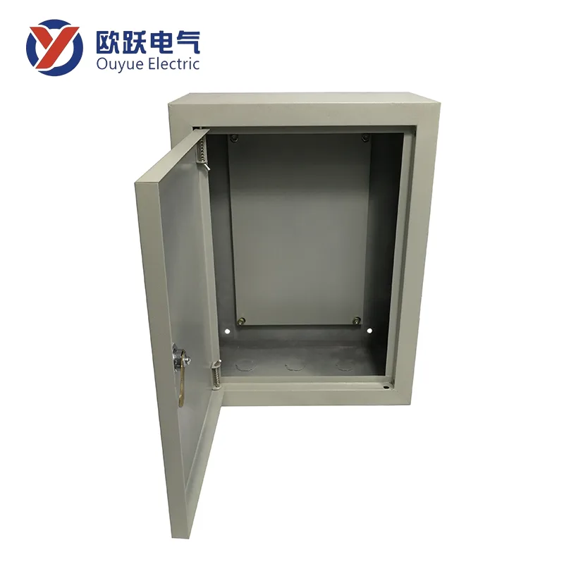 IJzeren binnenstroomkast